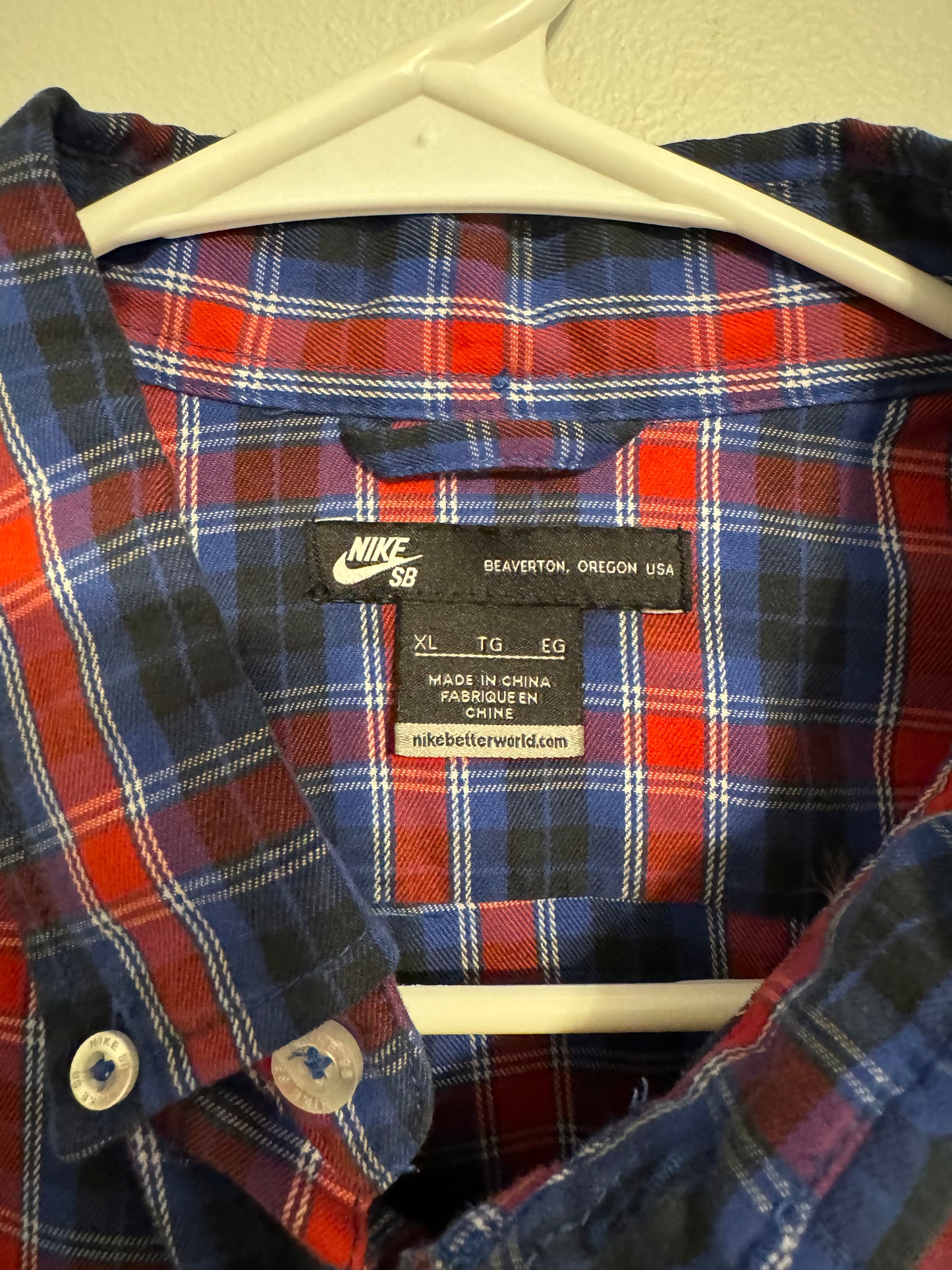 Nike SB Plaid Long Sleeve Button-Up. Size XL.