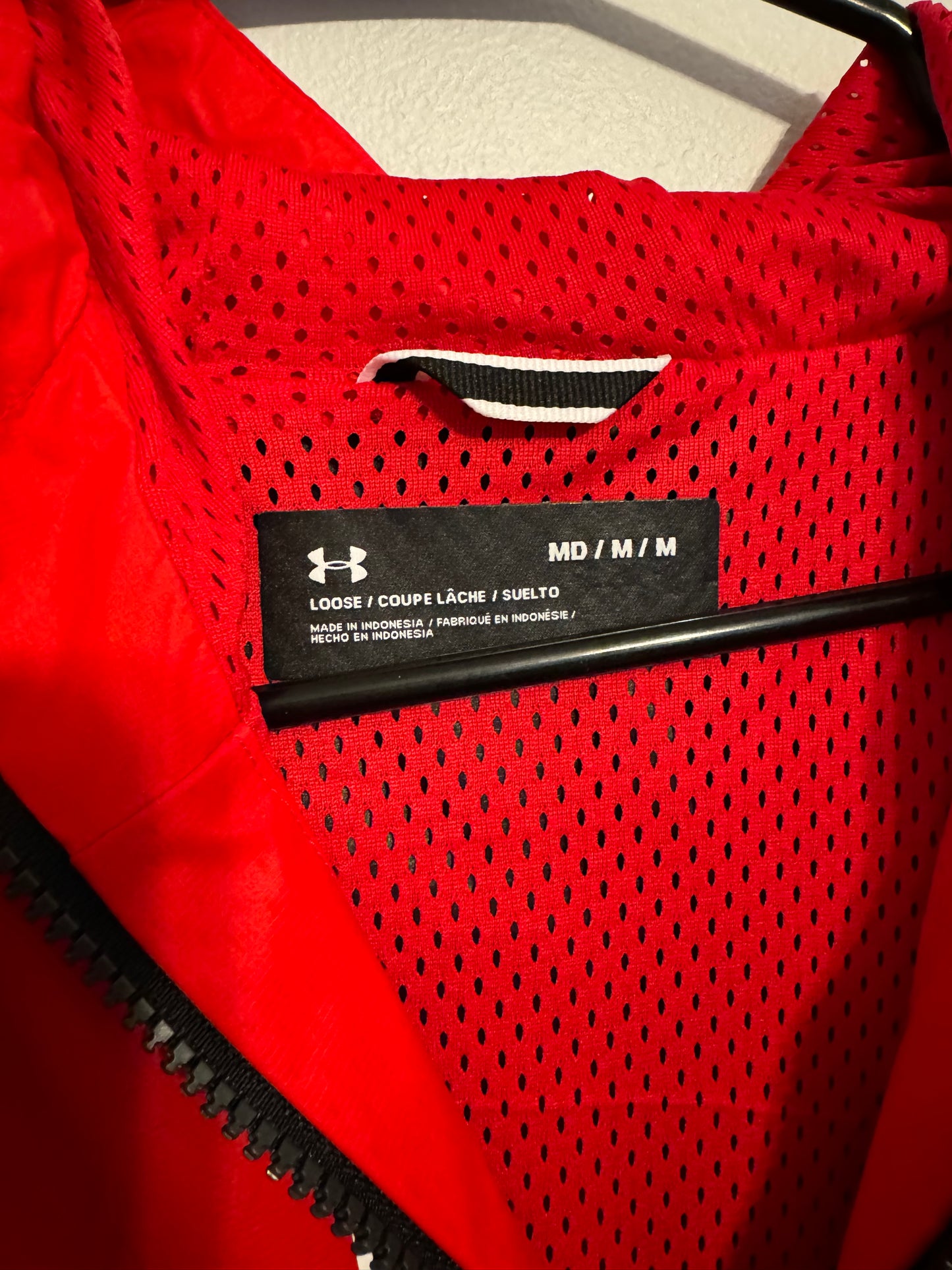 Utah Utes Under Armor Wind-Breaker. Size Medium.